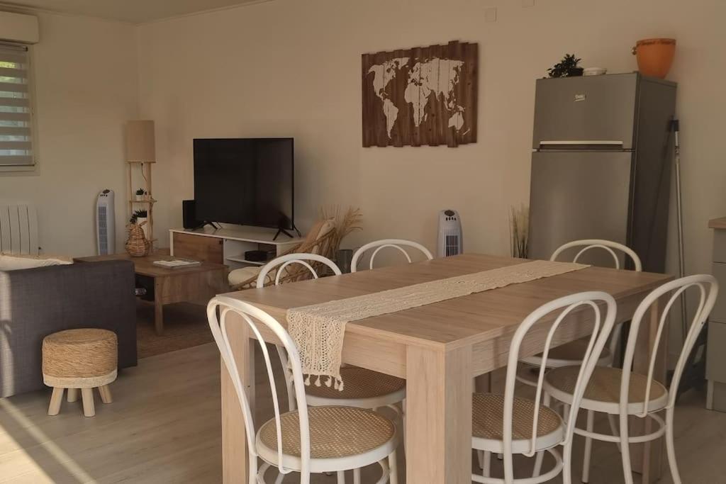 Maison Au Calme Entre Collegues Ou Famille - La Boheme - Saint-Seurin-sur-l'Isle Buitenkant foto
