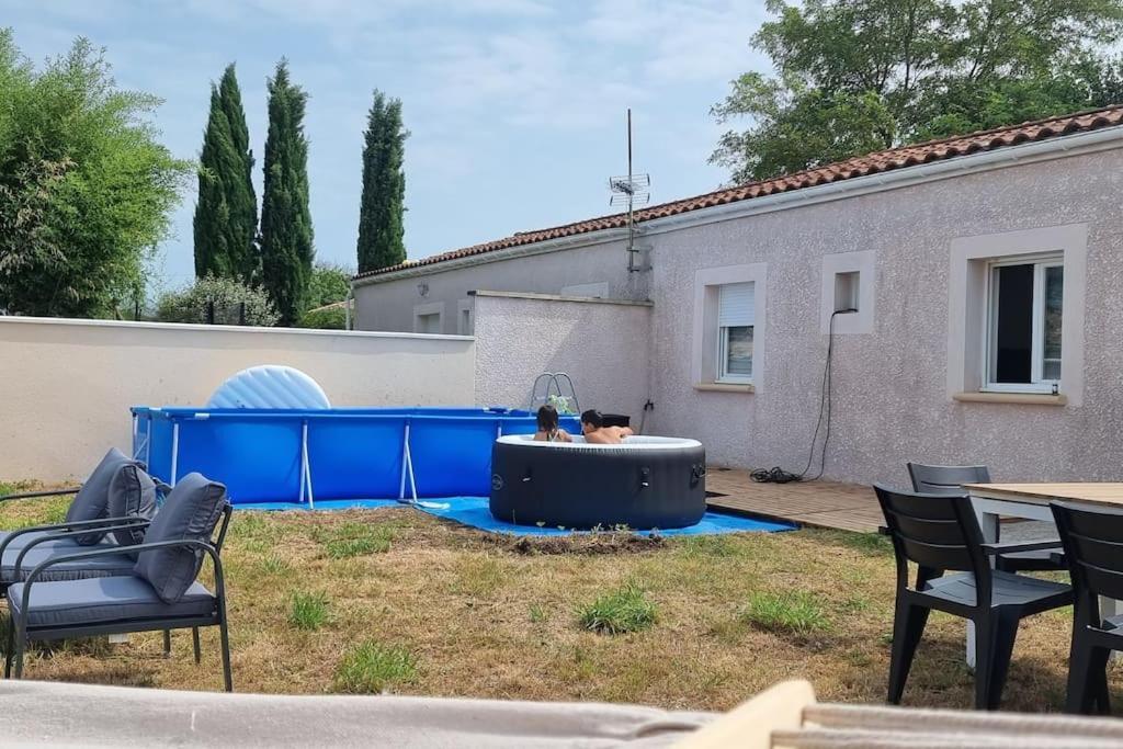 Maison Au Calme Entre Collegues Ou Famille - La Boheme - Saint-Seurin-sur-l'Isle Buitenkant foto