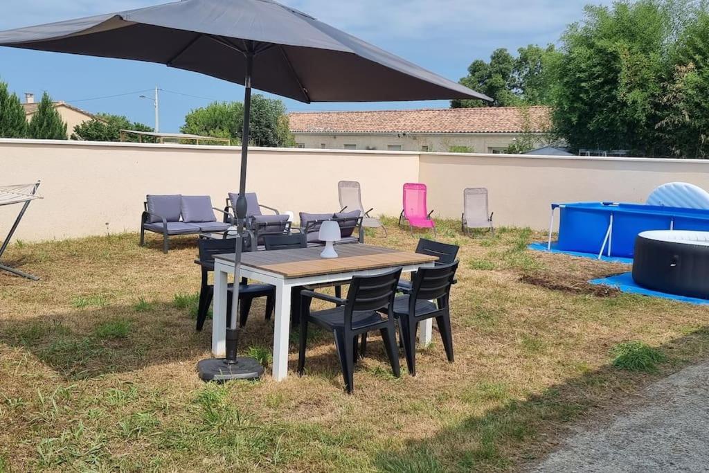 Maison Au Calme Entre Collegues Ou Famille - La Boheme - Saint-Seurin-sur-l'Isle Buitenkant foto